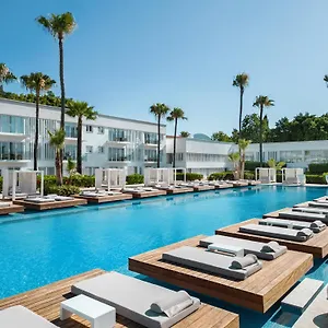 Resort So White